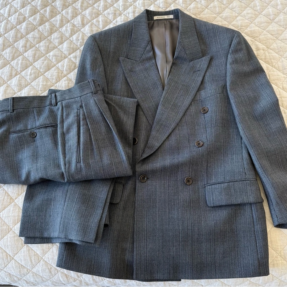 Hugo Boss Men's Gray Double-Breasted Suit